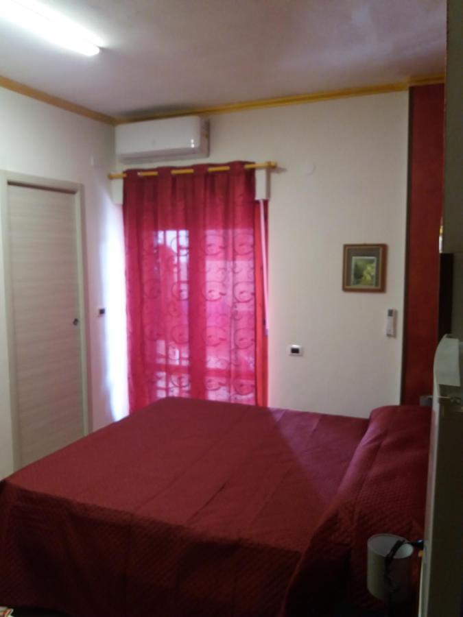Levante Rooms Scalea Rom bilde