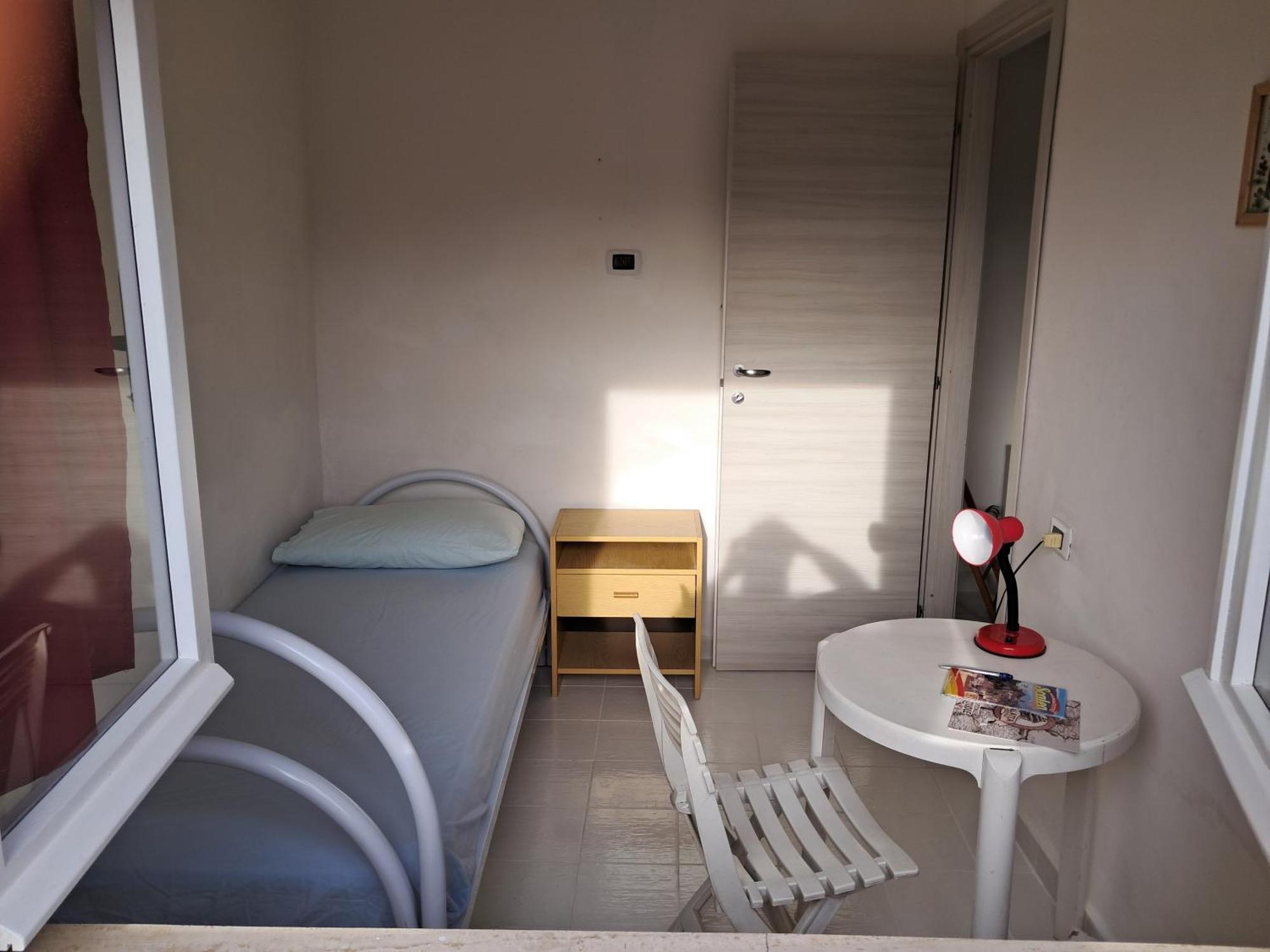 Levante Rooms Scalea Eksteriør bilde